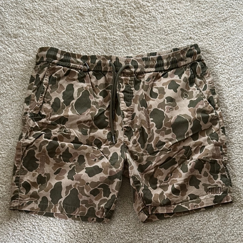 QILO Mens Stretch Shorts Green Frogskin